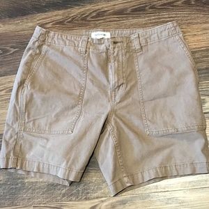 Khaki Dad Short-Shorts